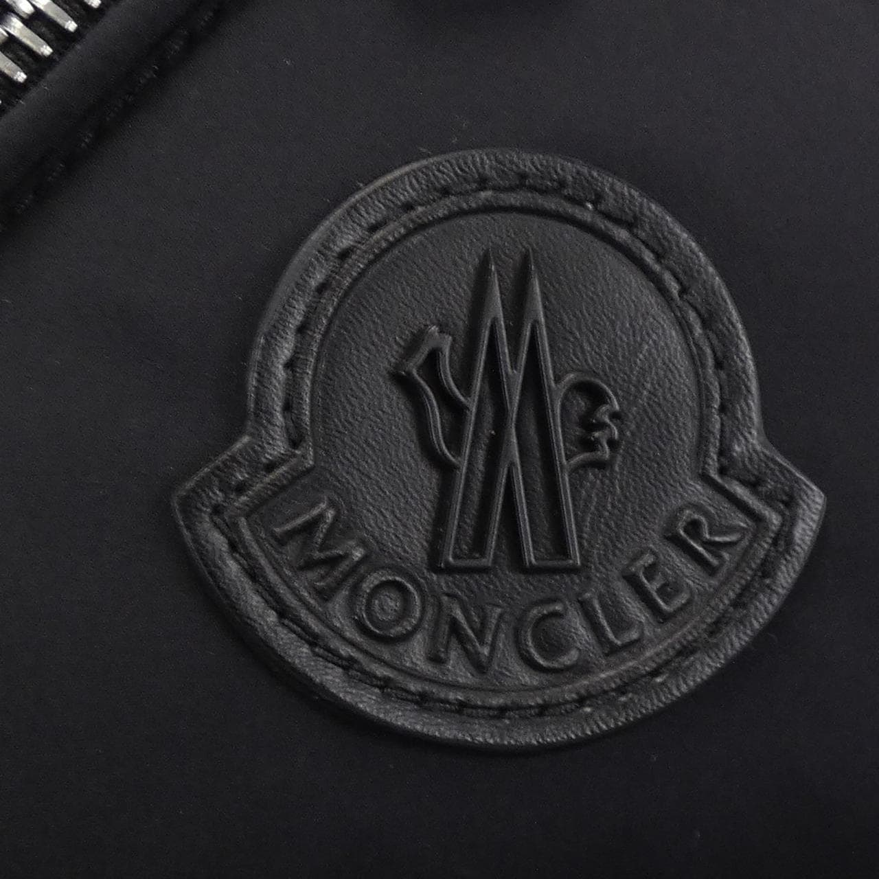 モンクレール MONCLER TOLONNE ダウンベスト