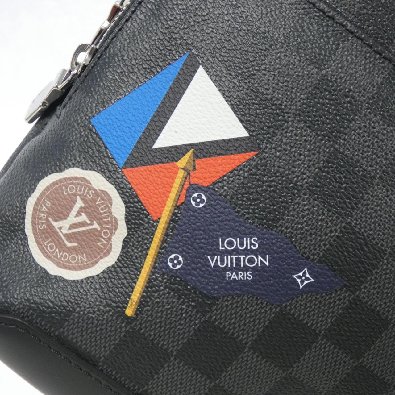 LOUIS VUITTON Damier Graphite (LV League) Avenue 單肩包 N41056 單肩包