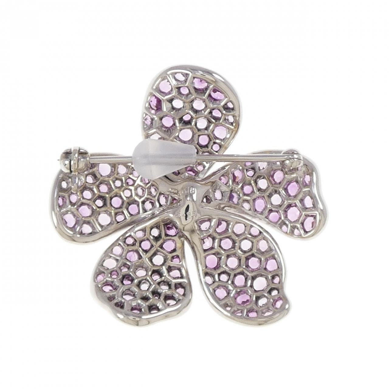 K18WG/K18BG Flower Sapphire Brooch 5.15CT