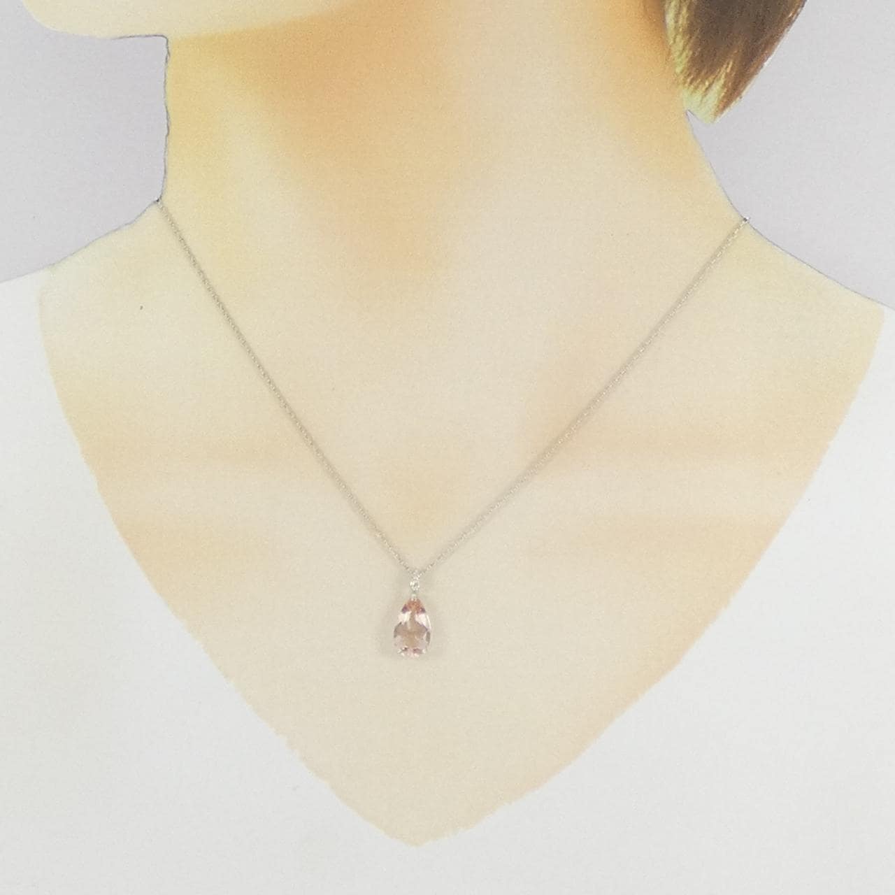 K18WG モルガナイト ネックレス 2.01CT