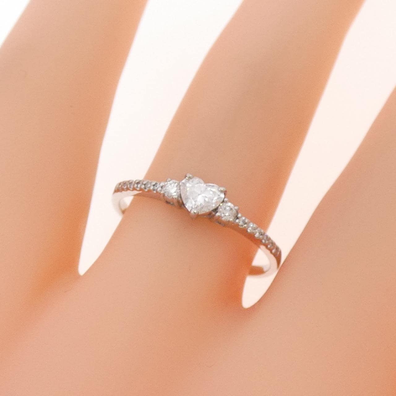 PT900 ハート ダイヤモンド リング 0.194CT