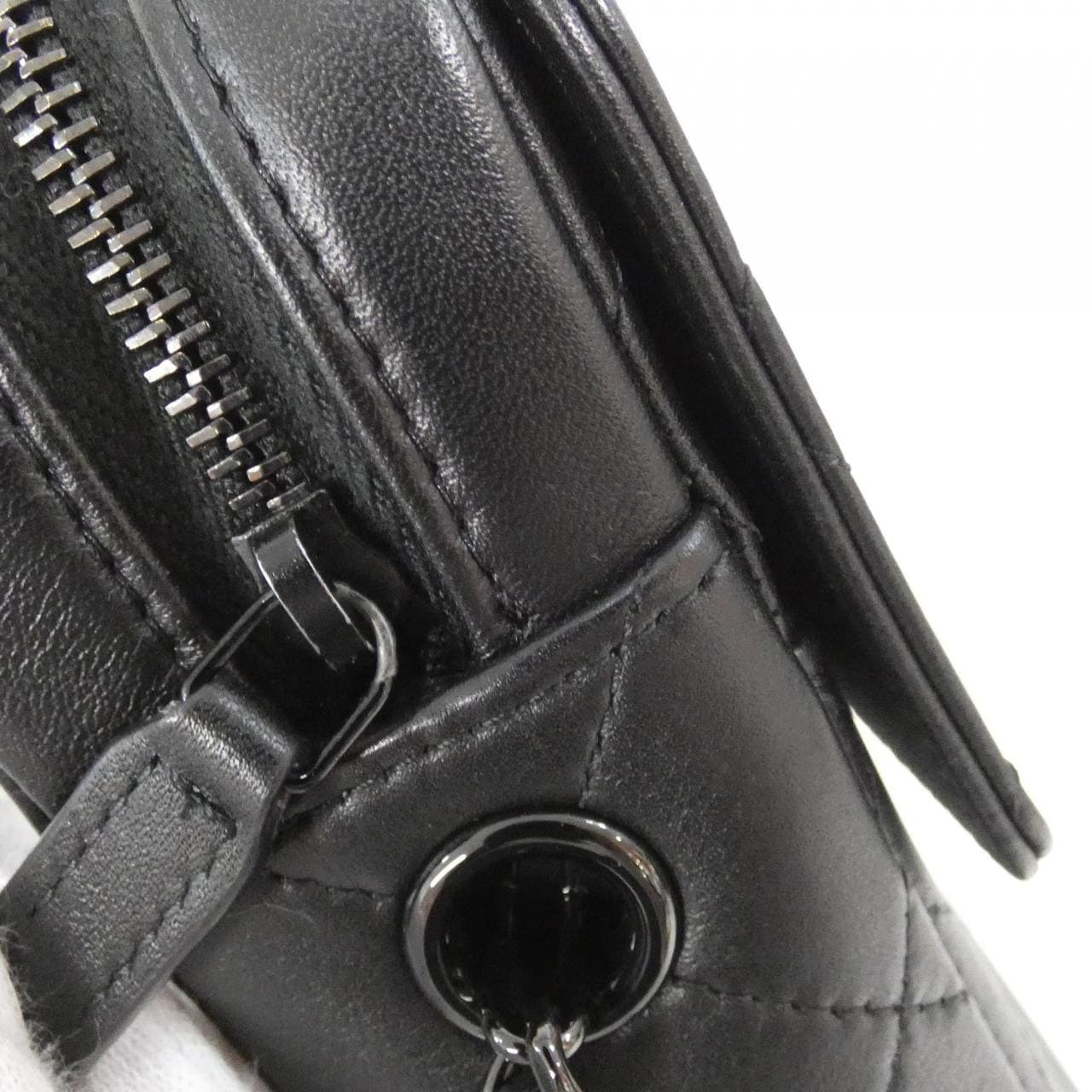 シャネル AP4430 チェーンクラッチ