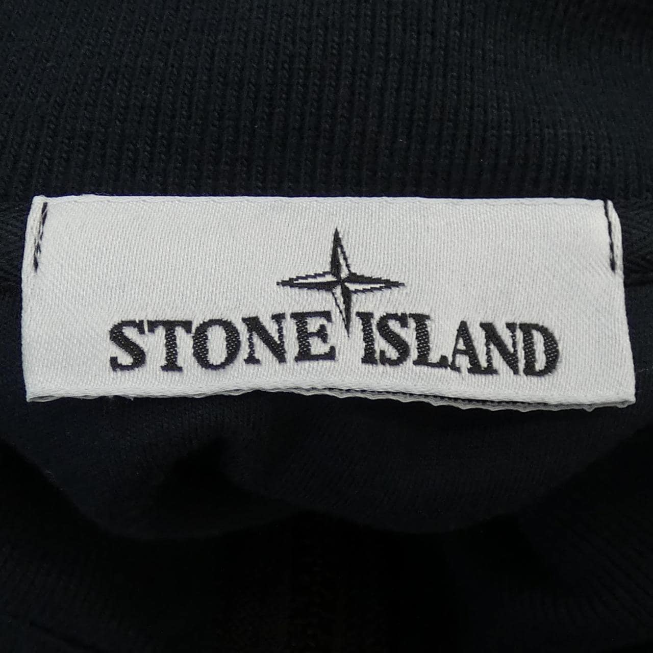 石島STONE ISLAND運動衫