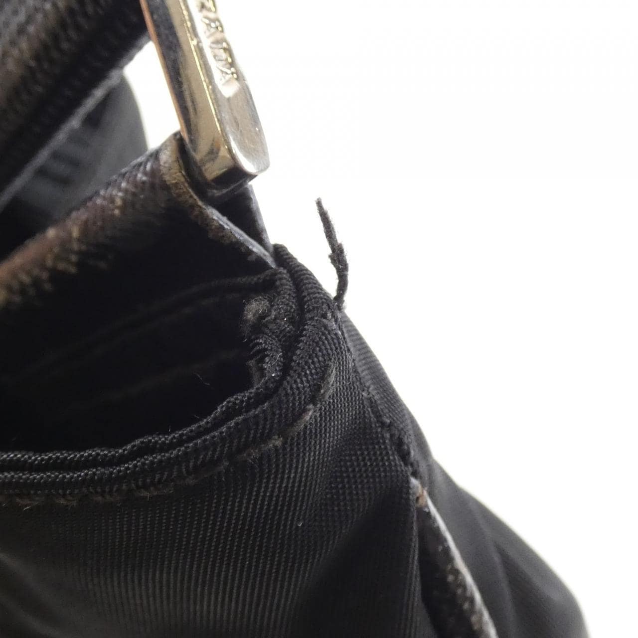 Prada VA0563 Shoulder Bag