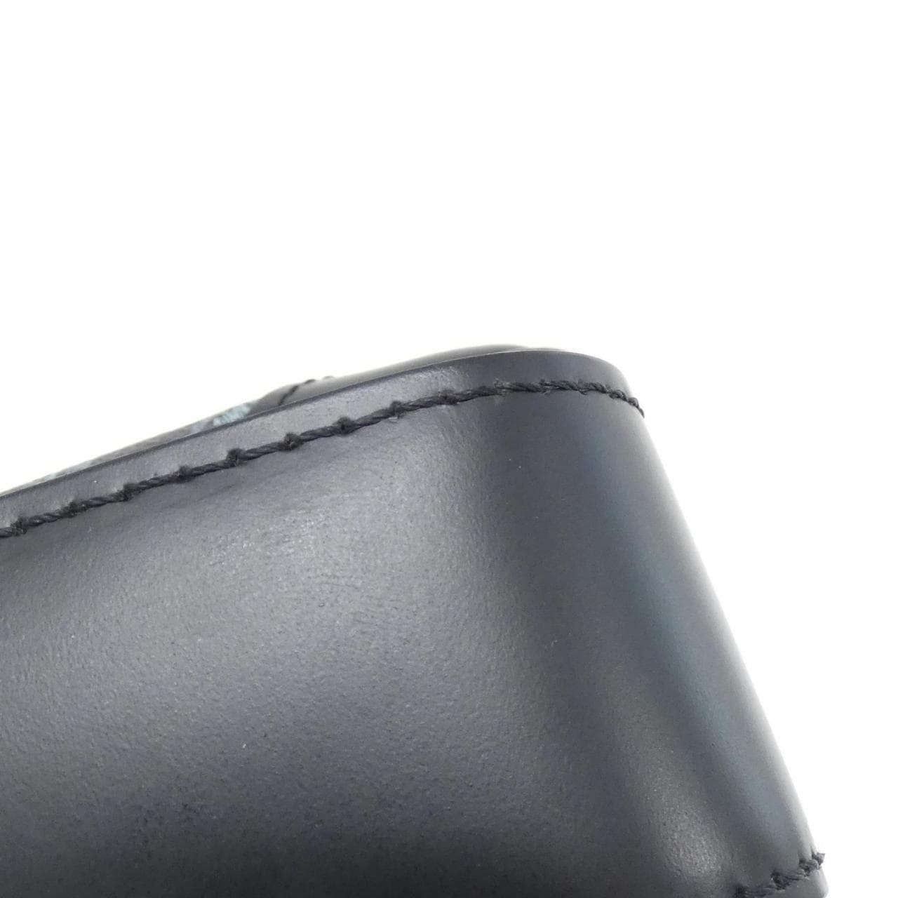 ルイヴィトン ダミエ グラフィット スタンプ トリオ メッセンジャー N58040 ショルダーバッグ