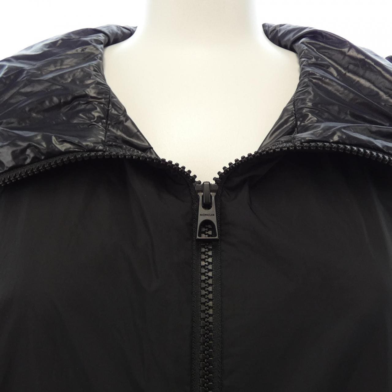 モンクレール MONCLER CASSIE ブルゾン
