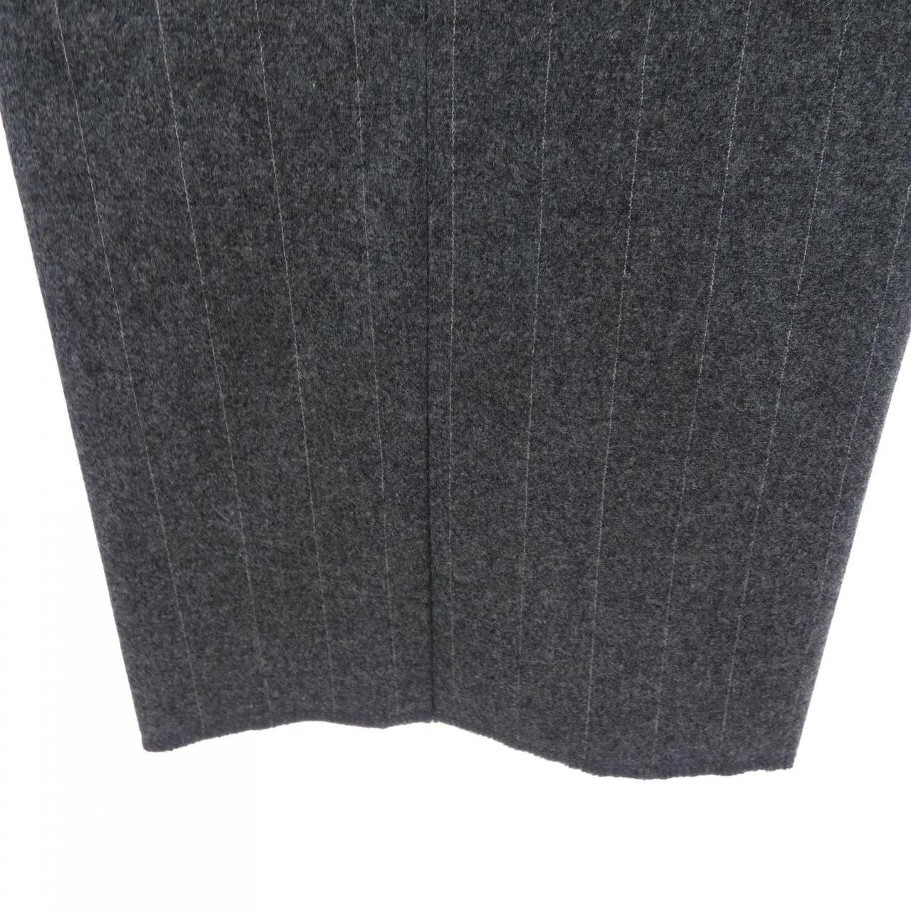 ブルネロクチネリ BRUNELLO CUCINELLI スーツ