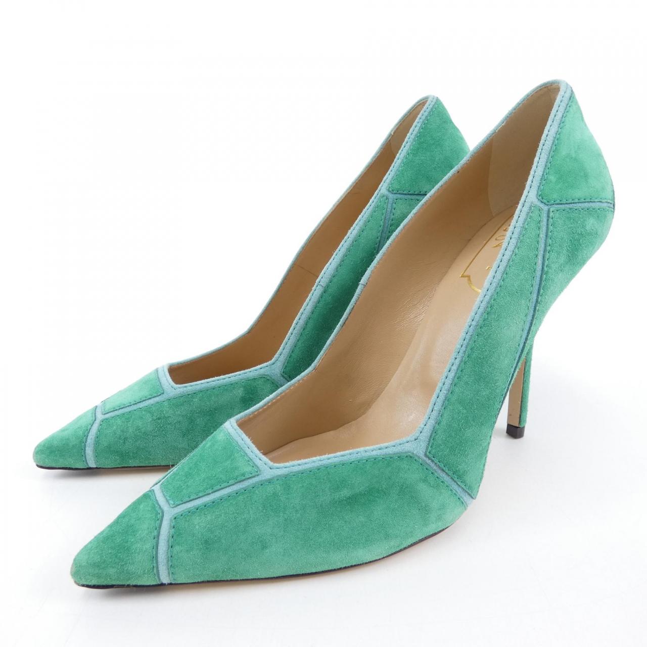 ロジェヴィヴィエ ROGER VIVIER パンプス