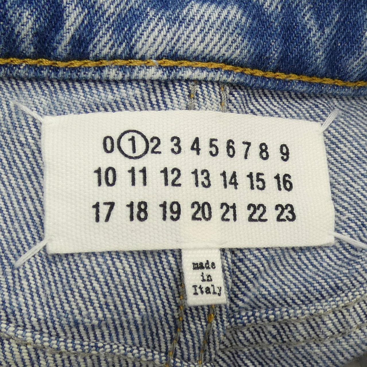 メゾンマルジェラ Maison Margiela スラッシュディテール S51LA0051 ジーンズ