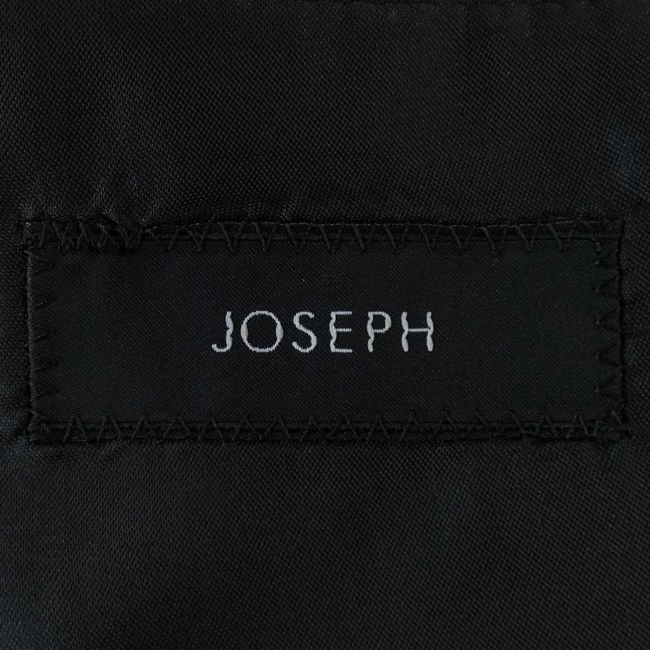 Joseph JOSEPH suit