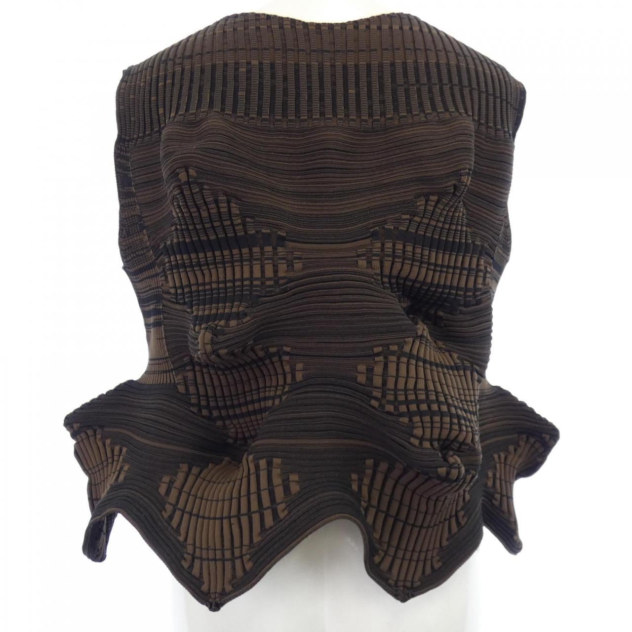 イッセイミヤケ ISSEY MIYAKE IM31KN797 トップス