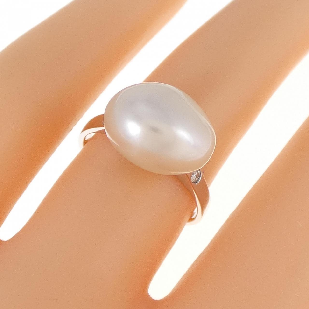 K18WG White Butterfly Pearl ring