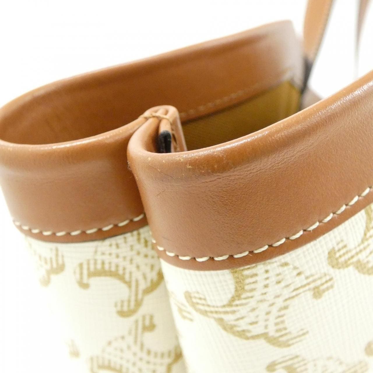 セリーヌ ラージ クーファン 196262CYX バッグ