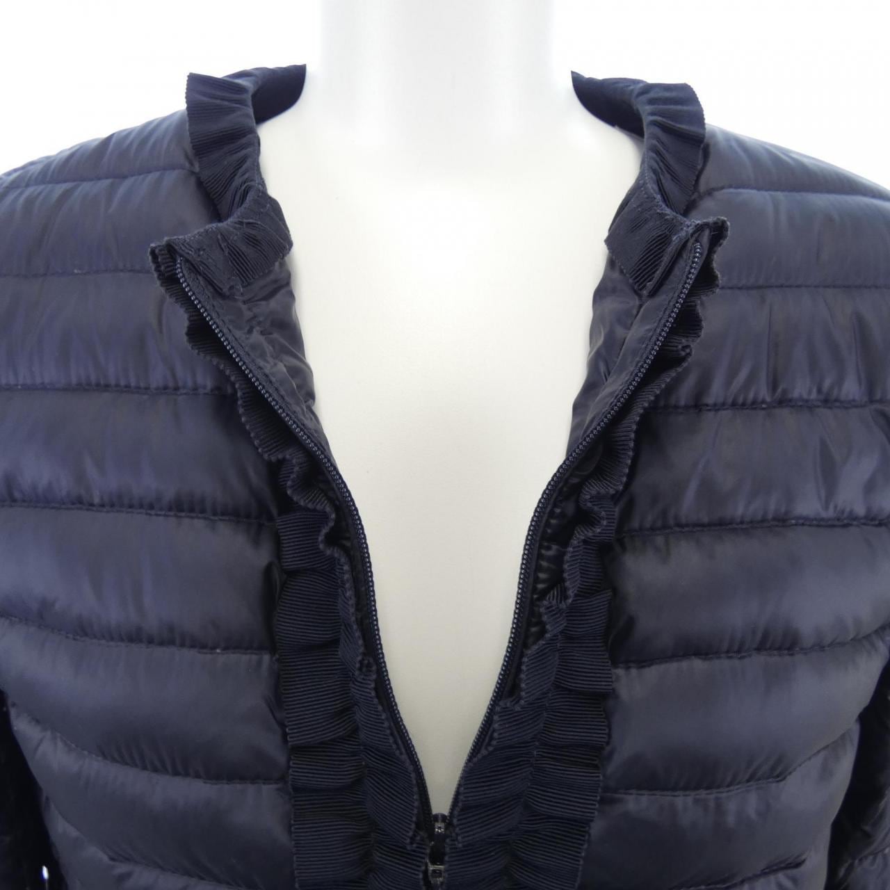 モンクレール MONCLER ダウンジャケット