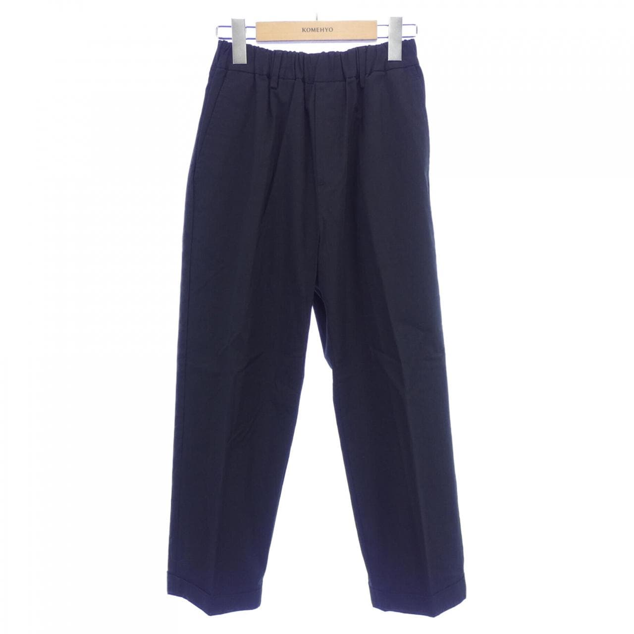 NICHOLSON&NICHOLSON パンツ