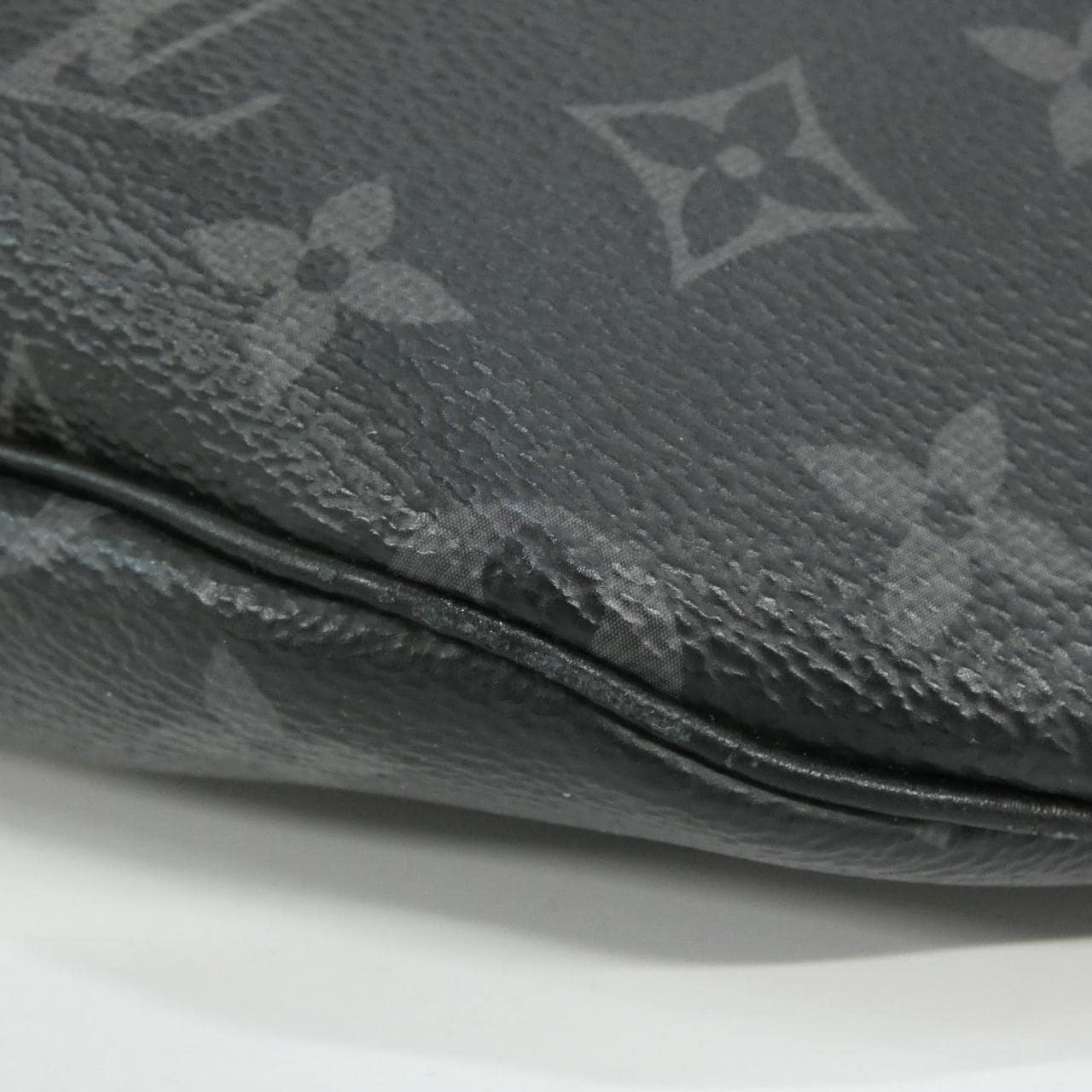 ルイヴィトン モノグラム エクリプス ディスカバリー バムバッグ M44336 ボディバッグ