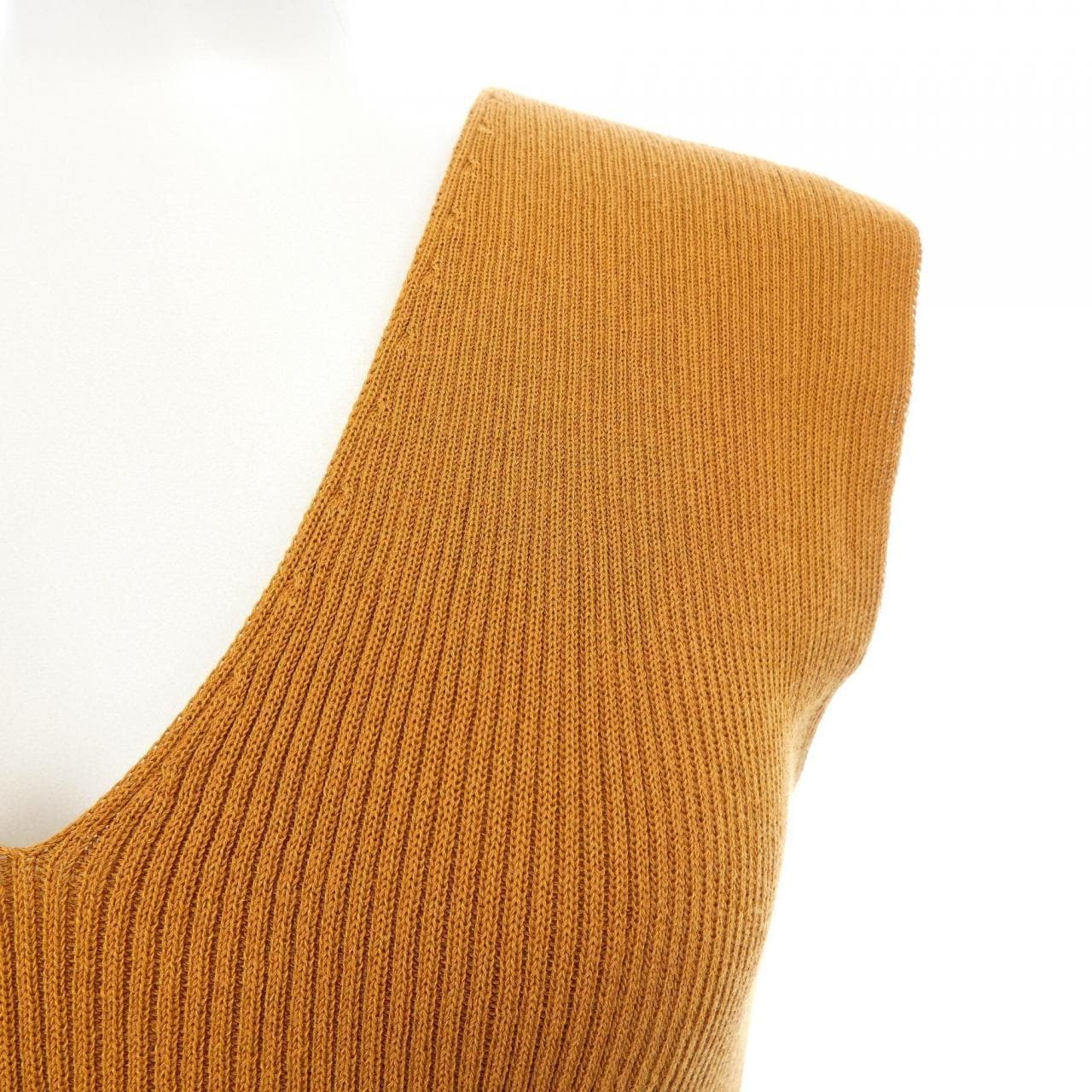132 5. ISSEY MIYAKE 132 5. ISSEY MIYAKE Knit