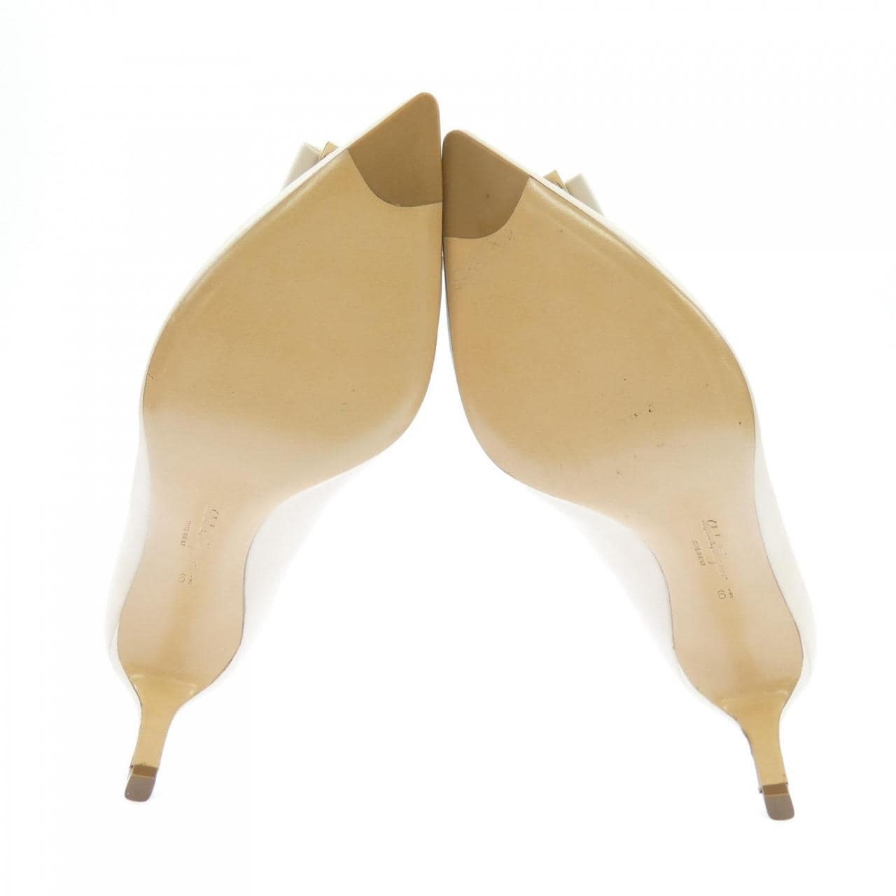 サルヴァトーレフェラガモ SALVATORE FERRAGAMO ZERI 70 パンプス