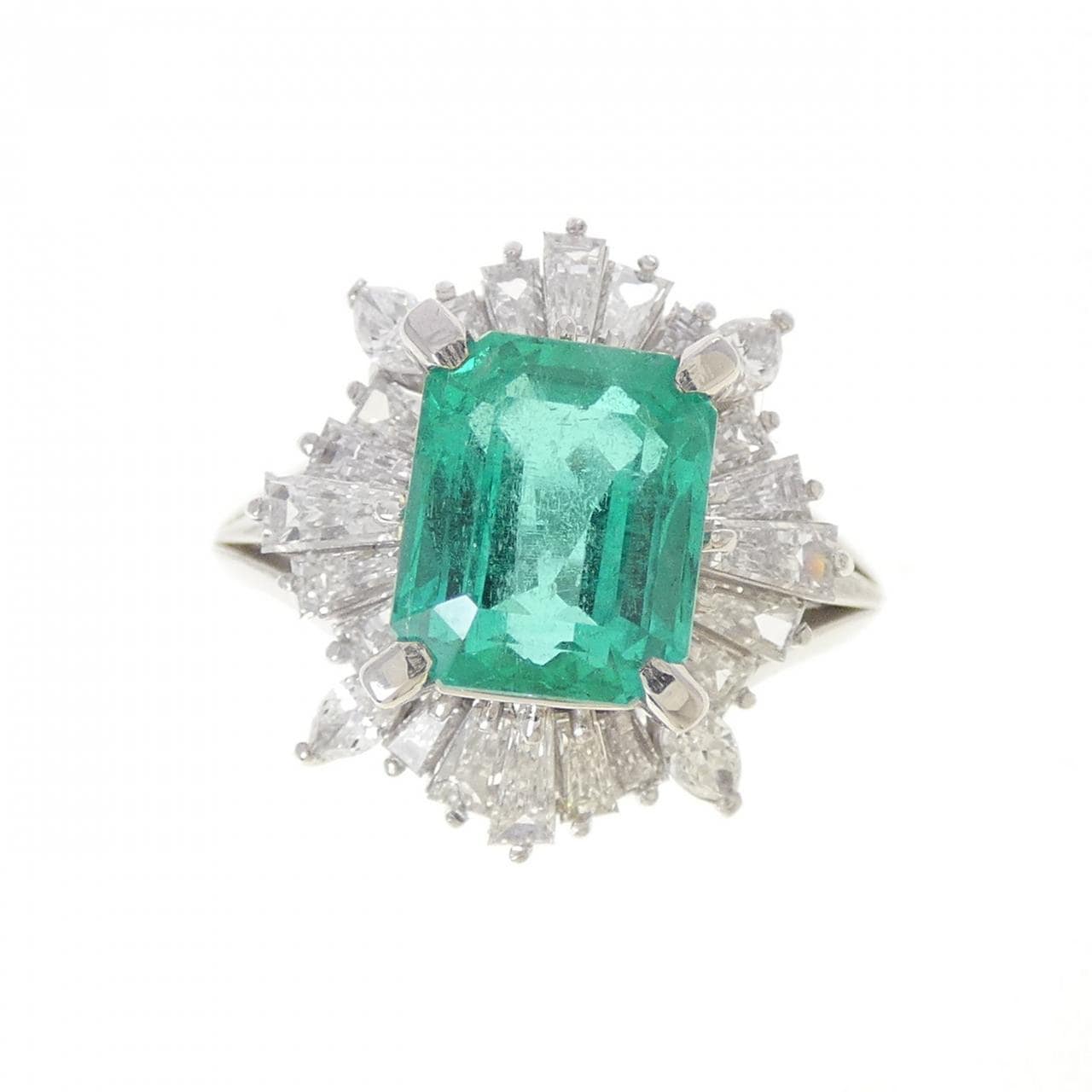 PT900 エメラルド リング 2.39CT