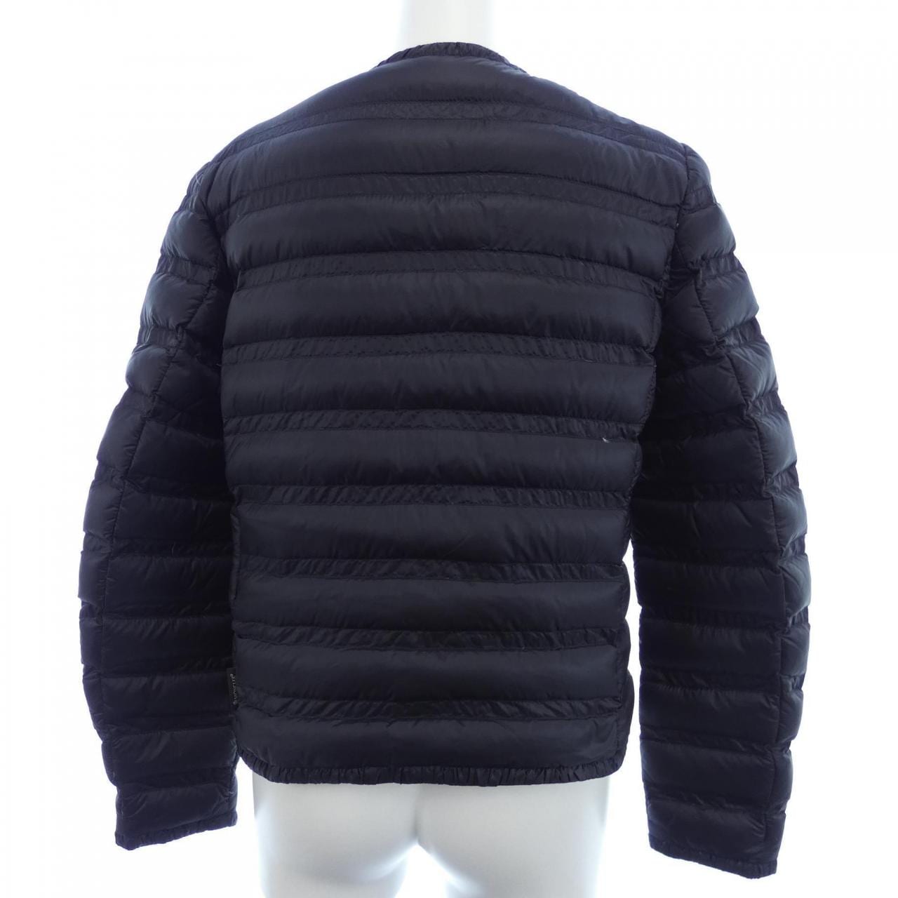 モンクレール MONCLER ダウンジャケット