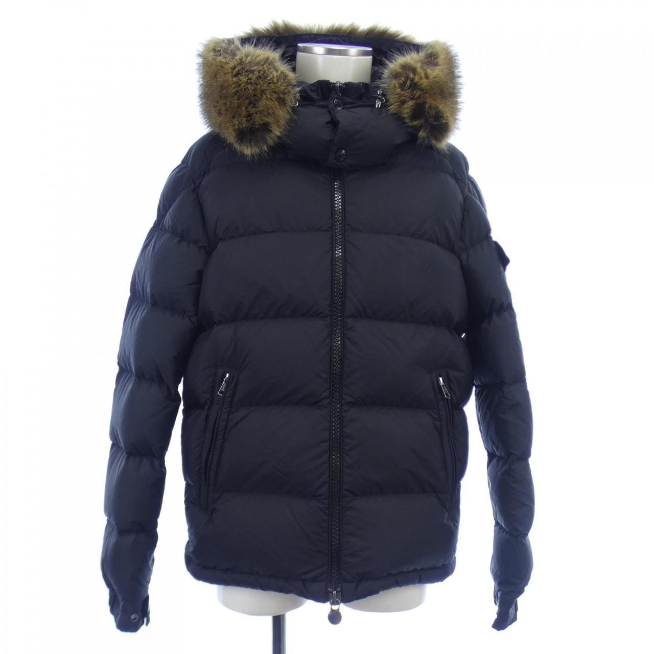モンクレール MONCLER ダウンジャケット