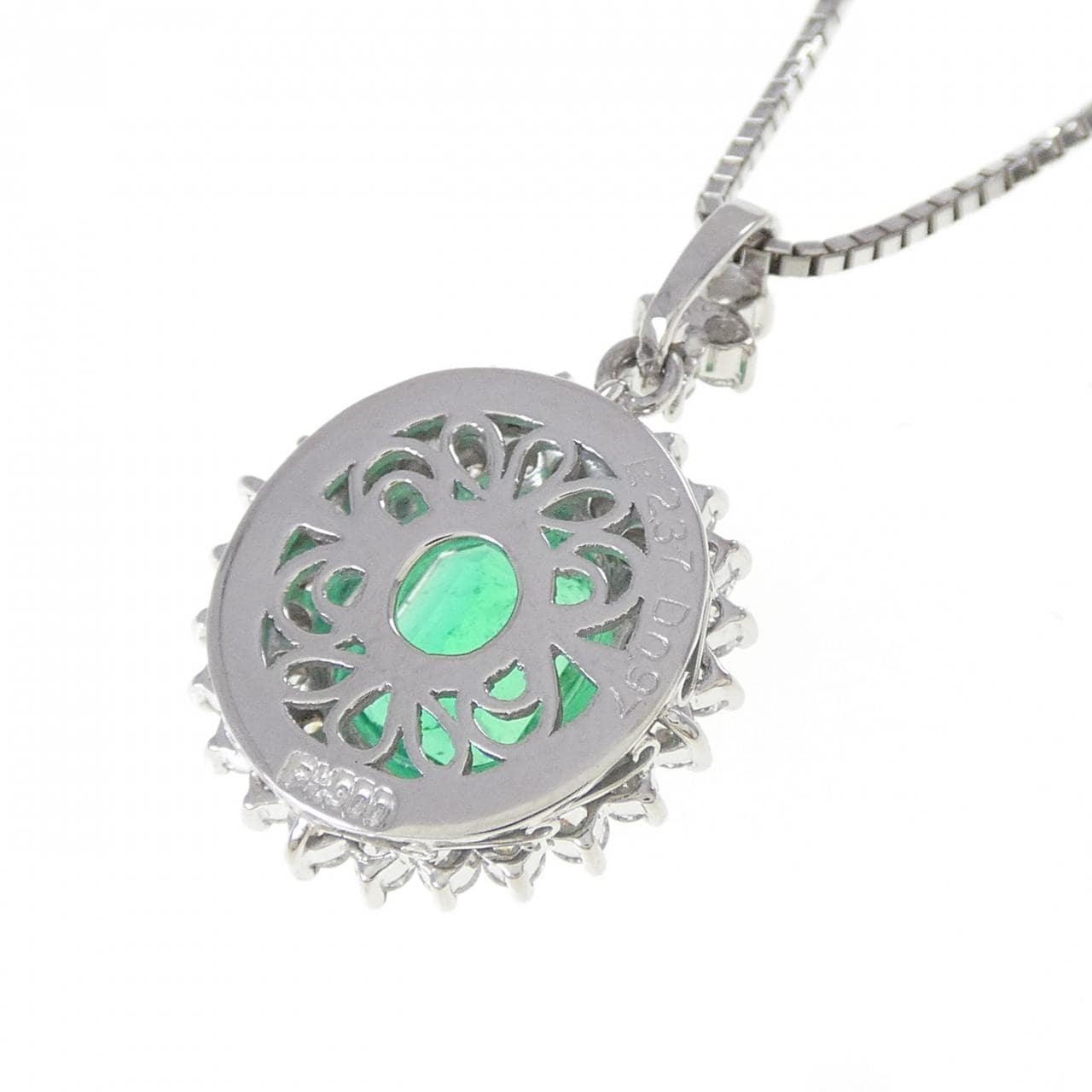 PT900/PT850 エメラルド ネックレス 2.37CT