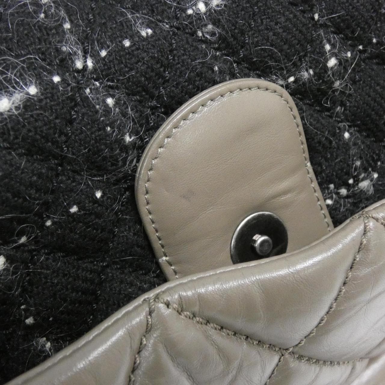 シャネル 67766 バッグ