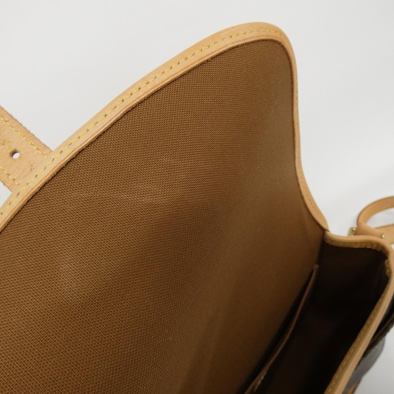 ルイヴィトン モノグラム ソローニュ M42250 ショルダーバッグ