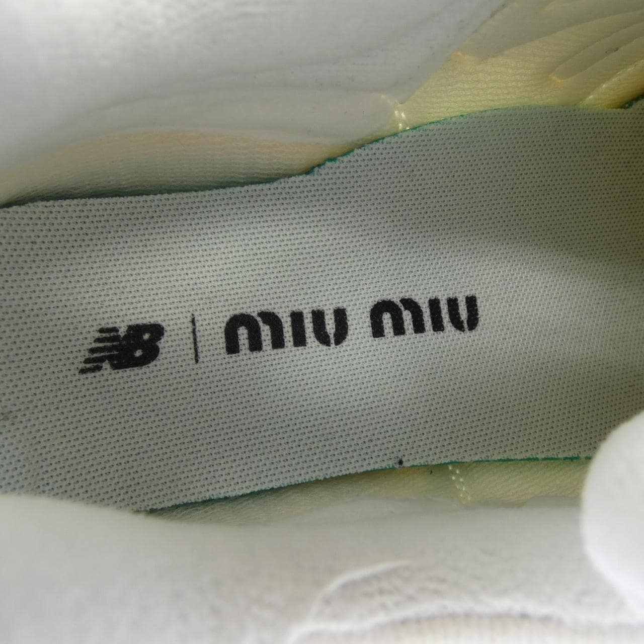 ミュウミュウ MIU MIU NEW BALANCE カットオフエッジ 5E765D スニーカー