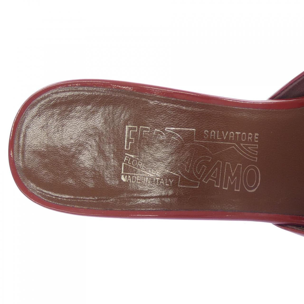 サルヴァトーレフェラガモ SALVATORE FERRAGAMO サンダル