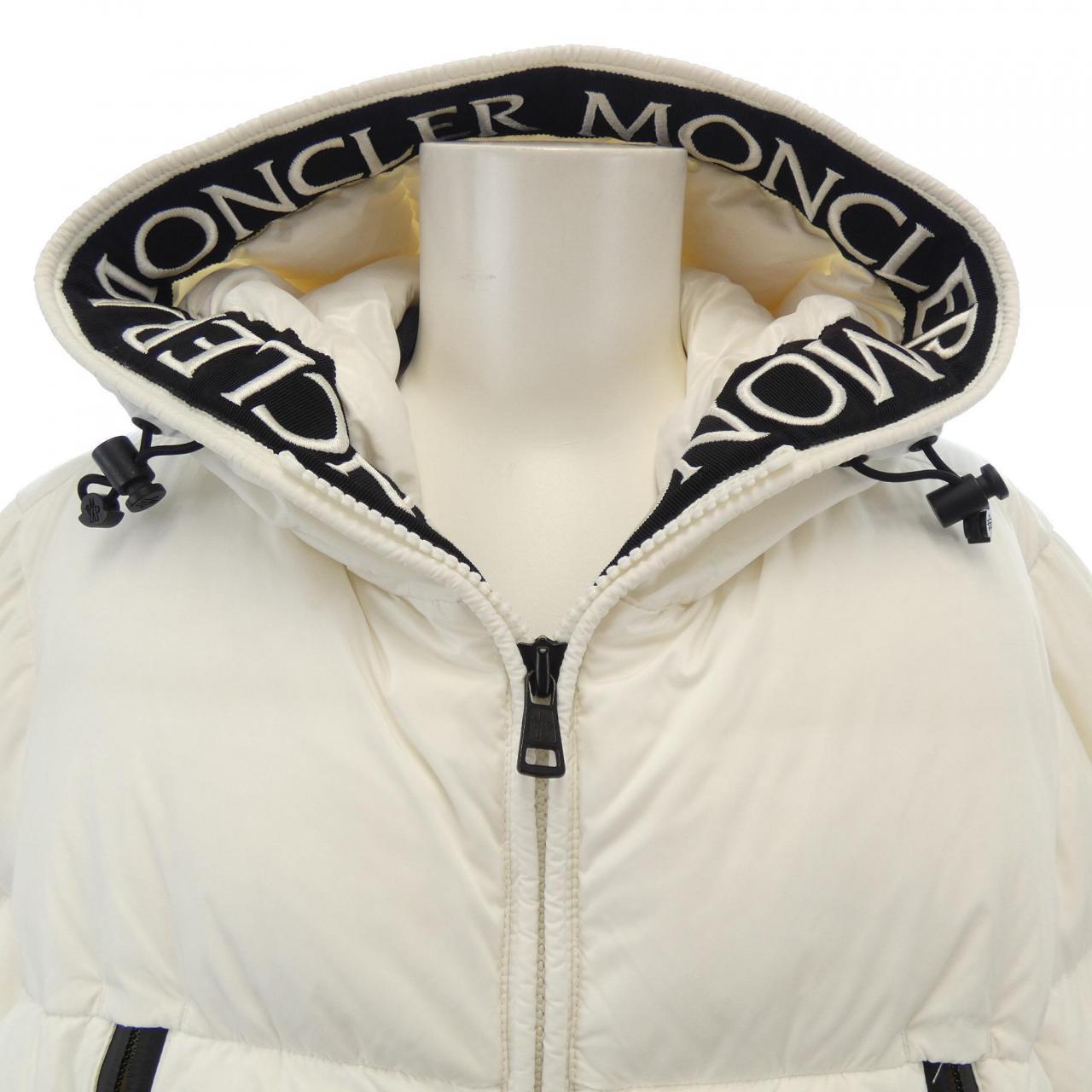 モンクレール MONCLER ダウンジャケット