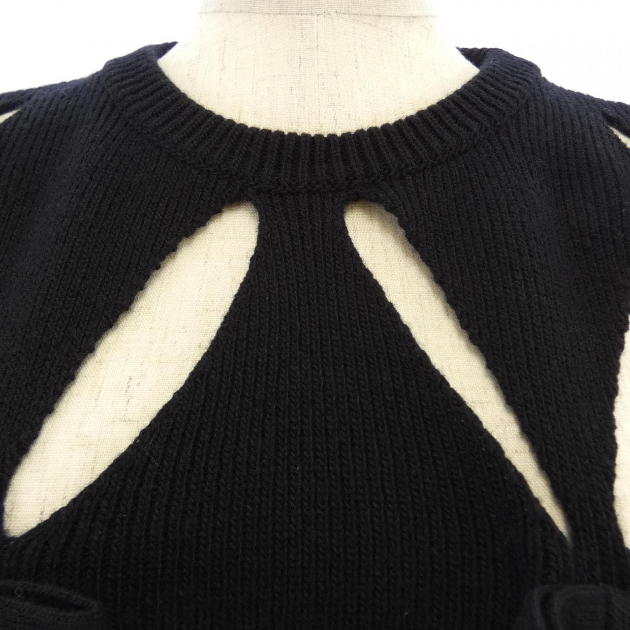 ヴァレンティノ VALENTINO ニット