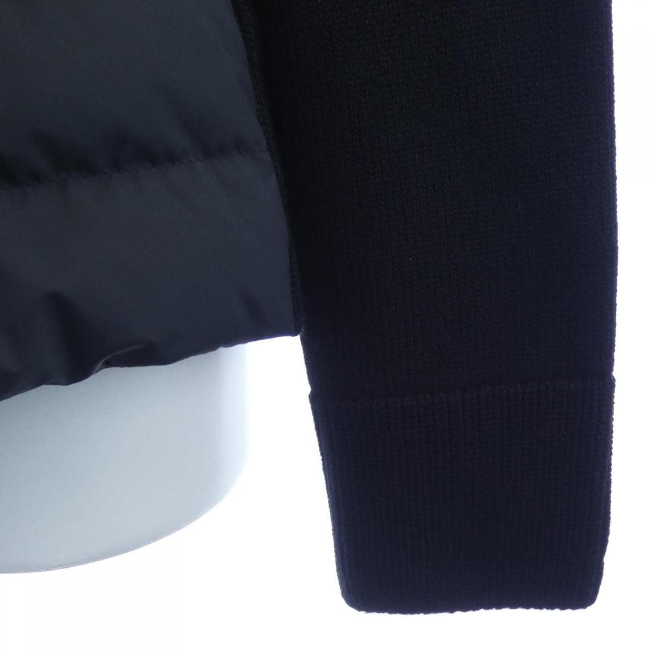 モンクレール MONCLER K20939B00035 ダウンジャケット