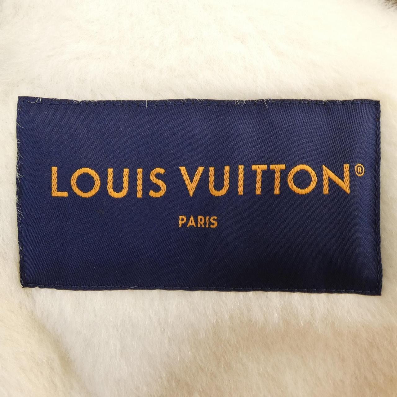 ルイヴィトン LOUIS VUITTON モノグラムダウンジャケット HSB37EQRS ブルゾン