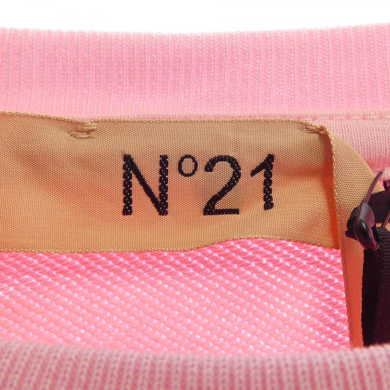 ヌメロヴェントゥーノ N°21 P24EN2M E0316329 スウェット