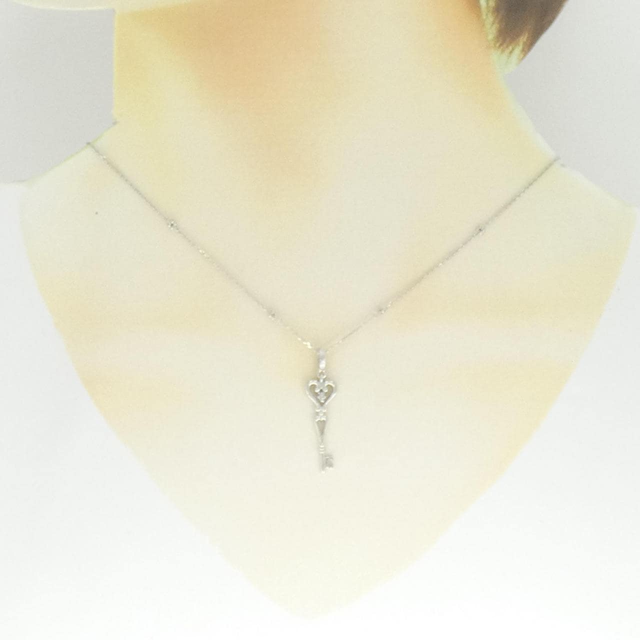 K18WG キー×ハート  ダイヤモンド ネックレス 0.01CT