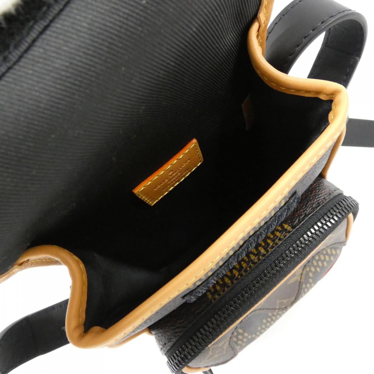 ルイヴィトン ダミエ ジャイアント(LVスクエアード) アマゾン メッセンジャー N40357 ショルダーバッグ