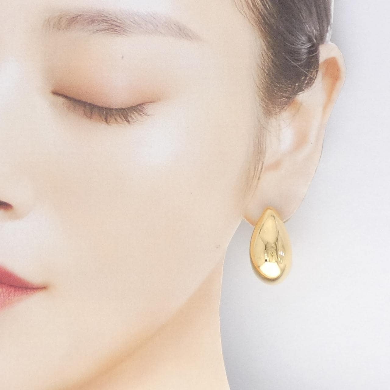 K18YG earrings