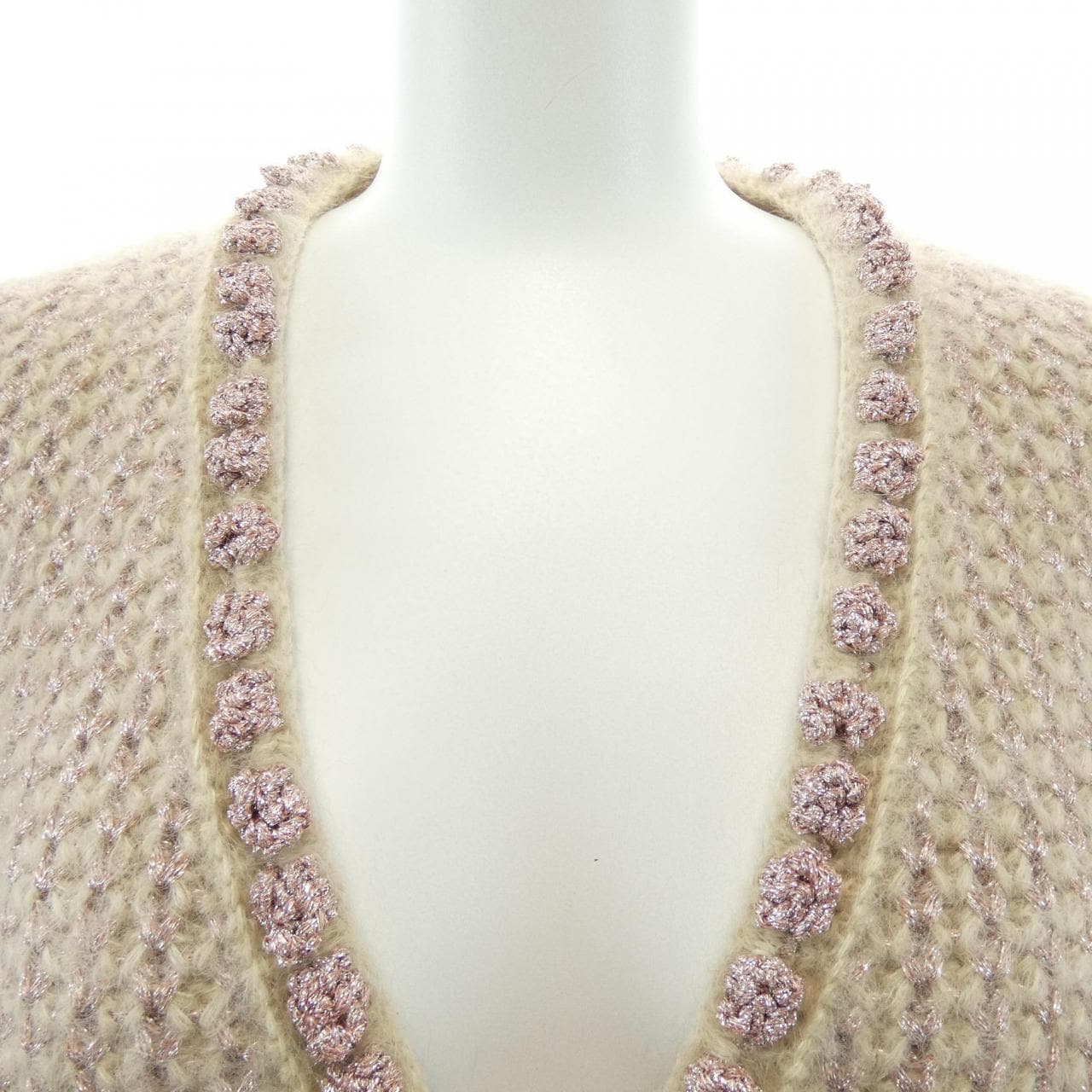 【ヴィンテージ】シャネル CHANEL P23856V01600 04A カーディガン