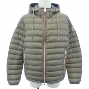 モンクレール MONCLER ダウンジャケット
