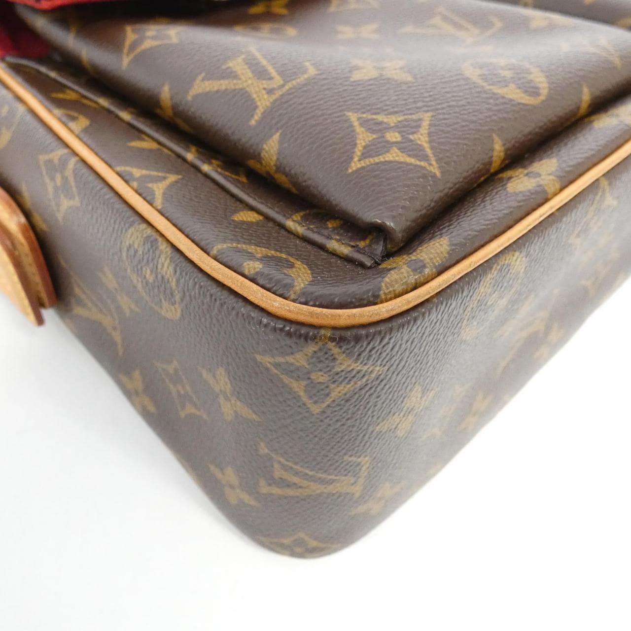 LOUIS VUITTON Monogram Viva Cité GM M51163 单肩包