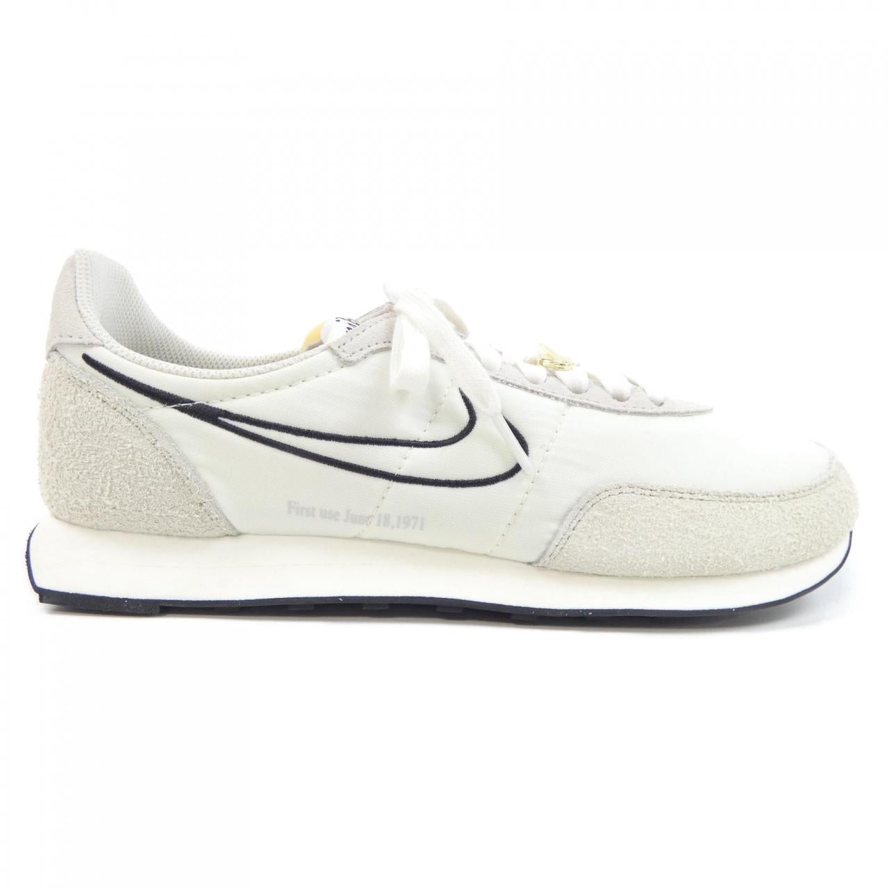ナイキ NIKE スニーカー