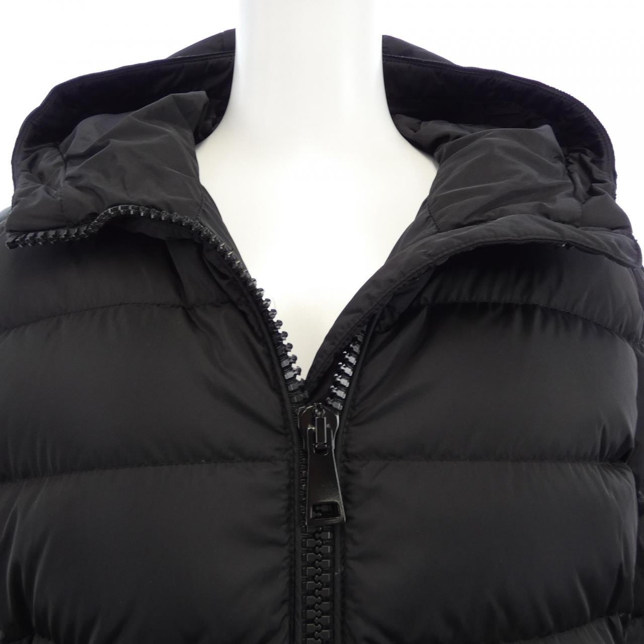 モンクレール MONCLER TALEVE ダウンコート