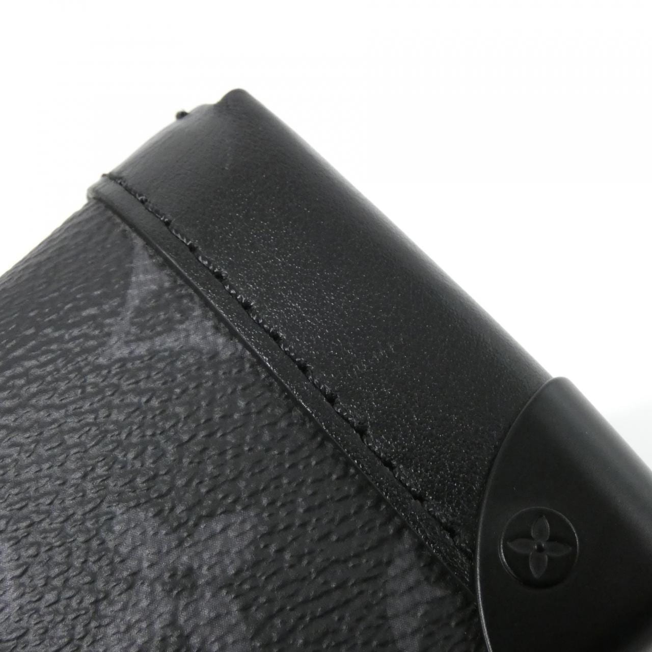 ルイヴィトン モノグラム エクリプス ヴェルティカル トランク ウエアラブル ウォレット M82077 ショルダーバッグ