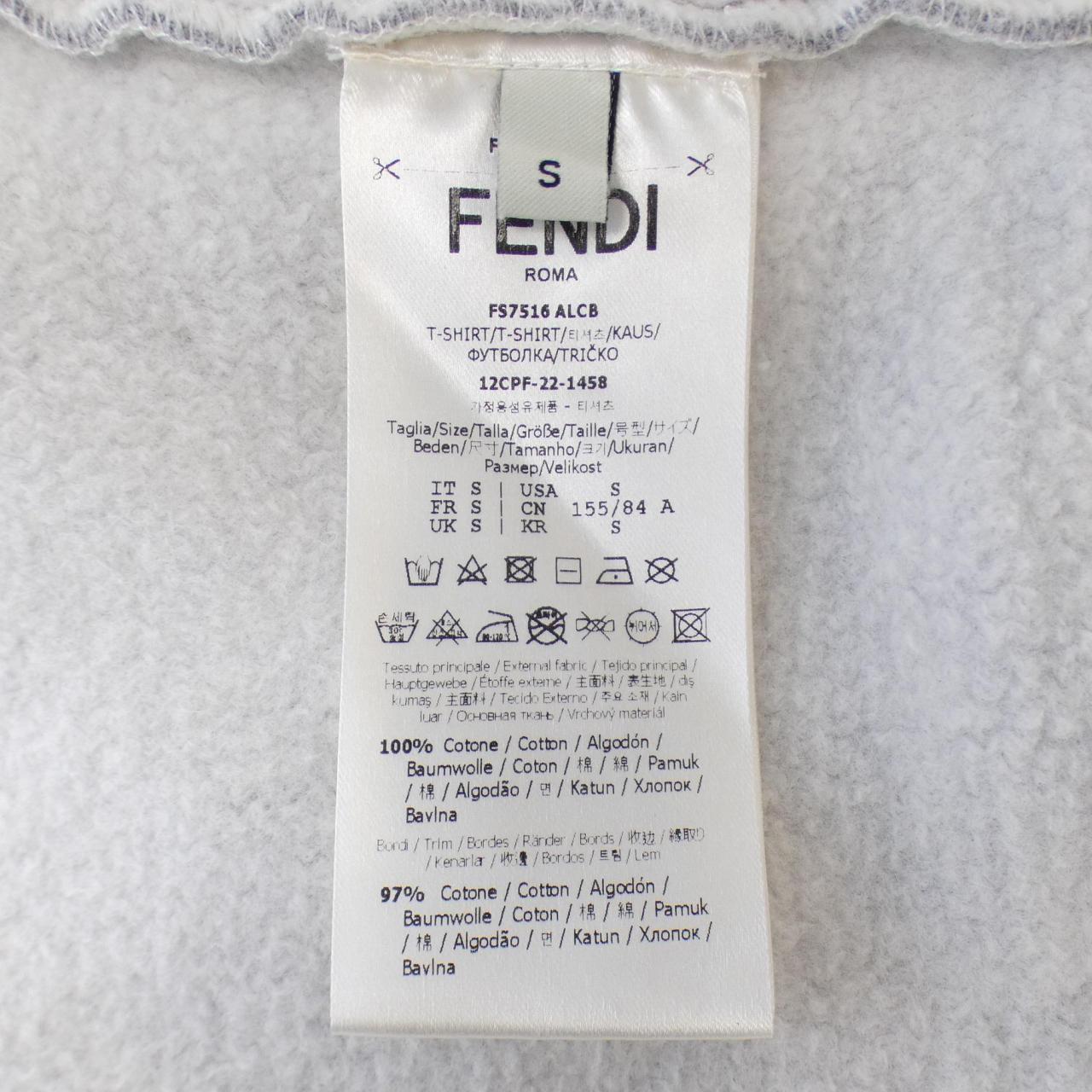 フェンディ FENDI パーカー