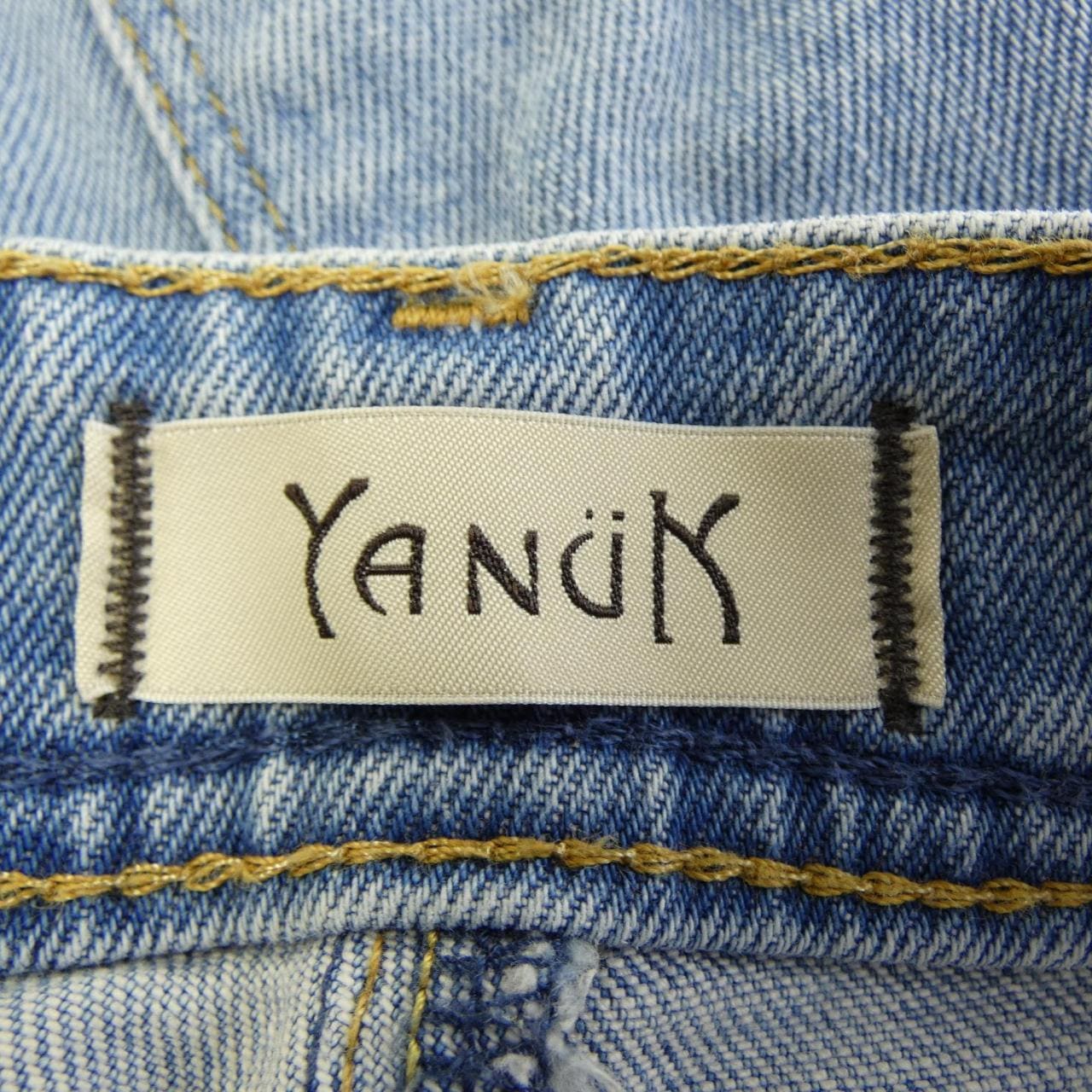 ヤヌーク YANUK ジーンズ