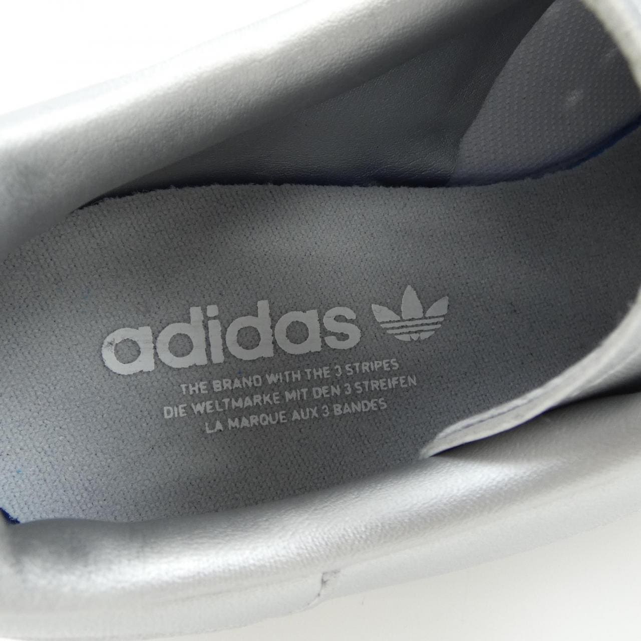 阿迪達斯ADIDAS運動鞋