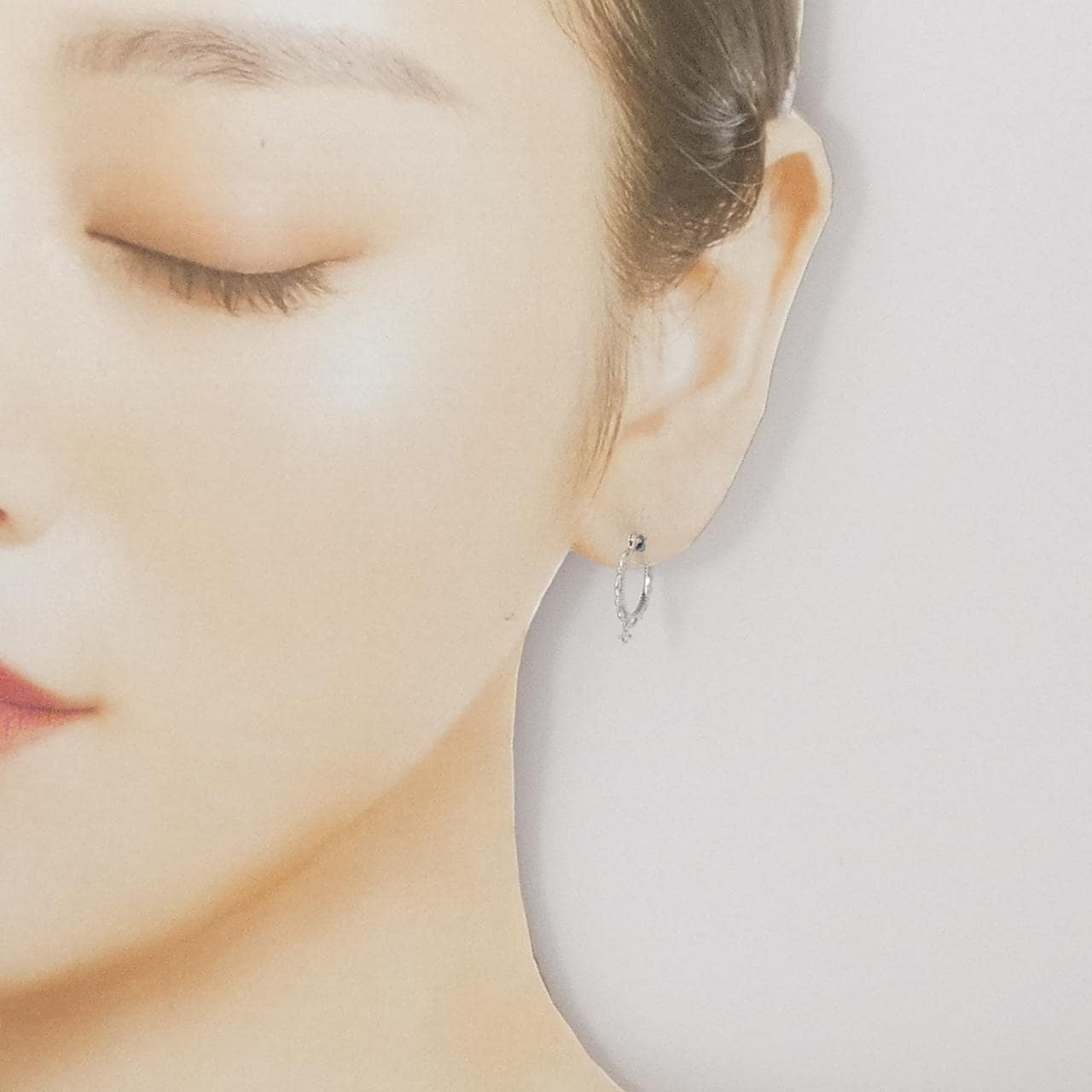 オレフィーチェ ダイヤモンド ピアス