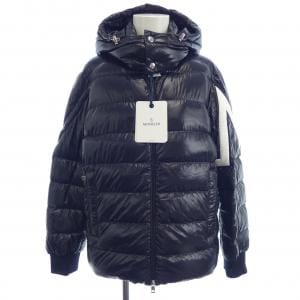 モンクレール MONCLER ダウンジャケット