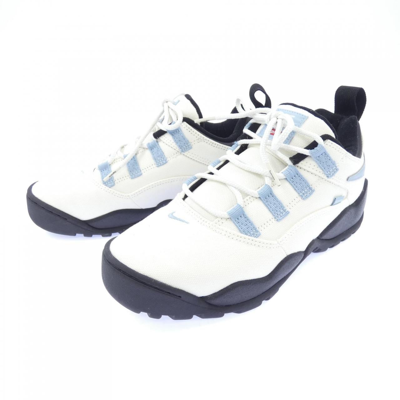 ナイキ NIKE FQ3000-100 スニーカー